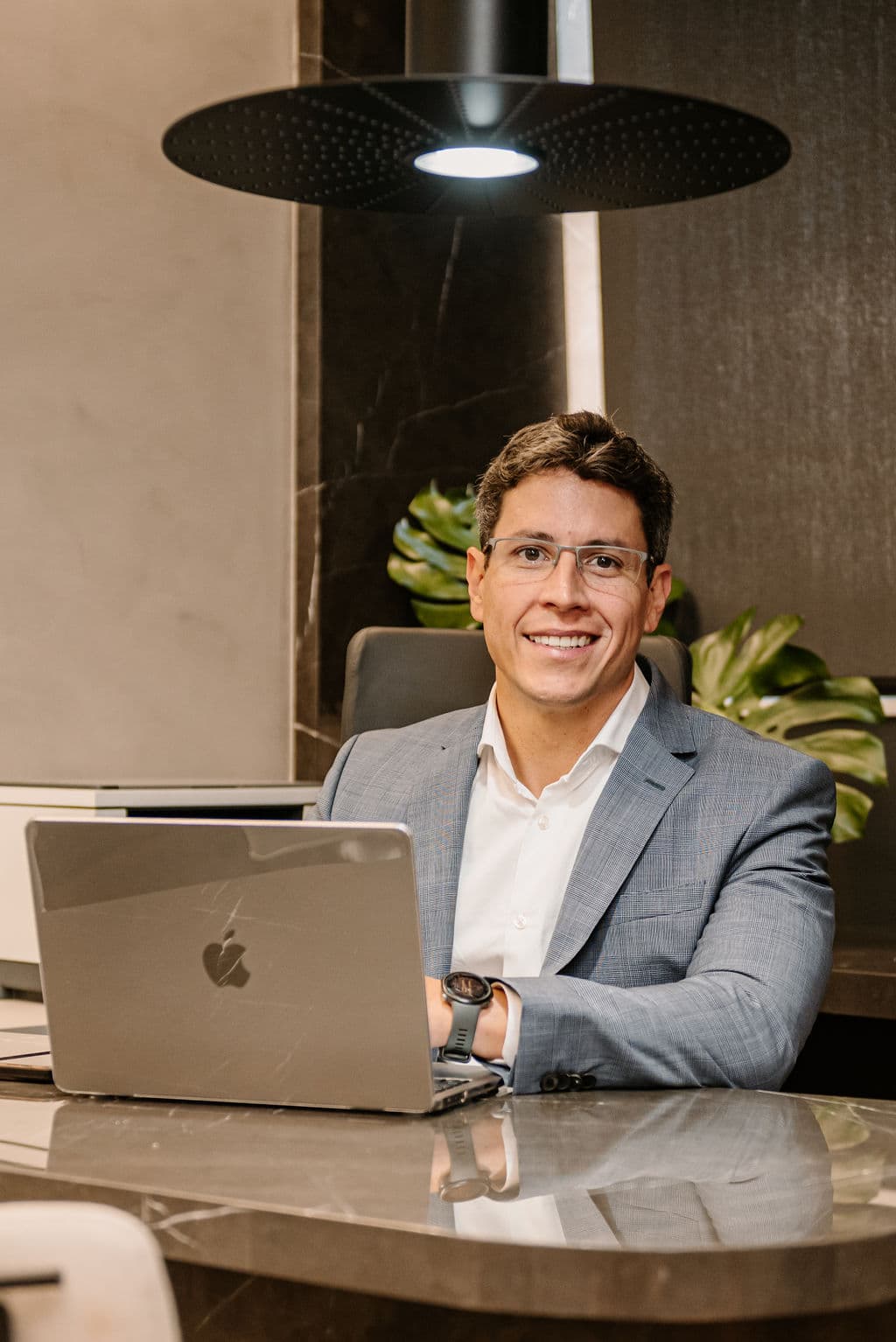 Dr. Carlos Trindade, médico especialista em dor, em Belo Horizonte